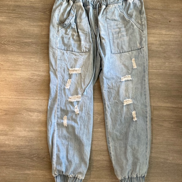 SOLD - Picture 1 of 2